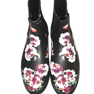 JustFab black pink floral rain boots new! Size 10‎ NEW!